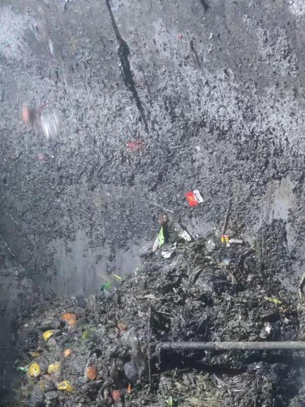 山阳污水池清理
